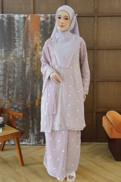 SERI KEBARUNG IN DUSTY PURPLE