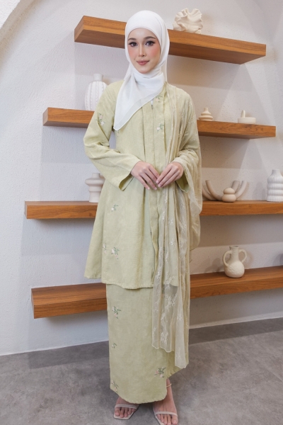 KASEH KEBARUNG IN PISTACHIO (FREE SELENDANG)