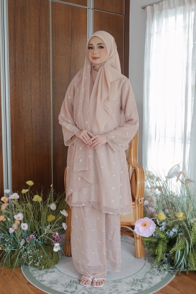 SERI KEBARUNG IN ROSEGOLD